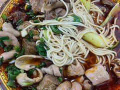 -胥佳烧鸡公牛肉面馆