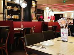 大堂-必胜客(济微路店)