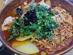 -成都你六姐·牛肉冒菜(上海环宇荟店)