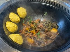 -锅老头海鲜铁锅炖