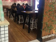 -南门金峰辣子鸡·玩串串(昌发展万科广场店)