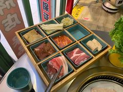 -烤路里·韩国品质自助烤肉(石路天虹4号店)