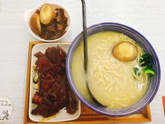养颜猪手面-杨昌记大骨浓汤面(制造局路店)