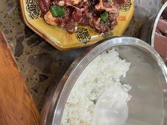 -黄利砖万峰林布依特色酸笋牛肉馆