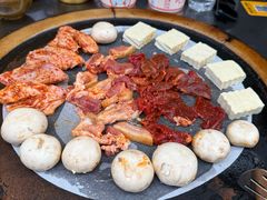 -阿昌白族石板烧·菌锅(大理古城店)