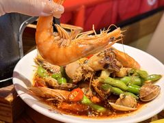 -霸气大叔干锅鸭头·龙虾烧烤·川菜·赛事直播(三里屯店)
