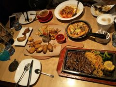 -必胜客(WOW中心城店)