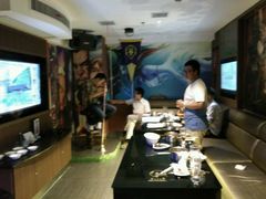 -唯爱KTV聚会餐厅(仙林东城汇店)