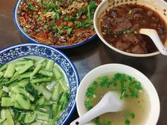 -杨三娘跷脚牛肉(羊子山西路店)
