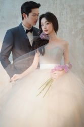 -雪中彩影婚纱摄影·微光艺术中心