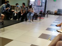 等位区-海底捞火锅(崇文门新世界百货店)