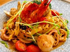 -Mark&Mars Restaurant