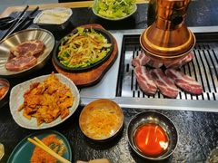 -臻牛烤肉