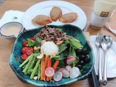 温泉玉子烤肉沙拉-Jazz·ya 爵士屋(来福士店)