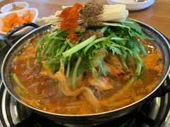 -喇喇排骨火锅·传统韩式脊骨汤(望京西园总店)