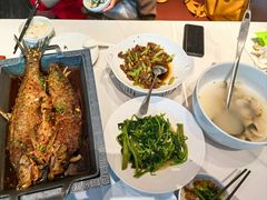 -老长沙湘菜馆(凤凰路店)