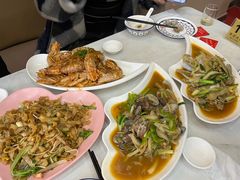 -覃记海鲜美食餐厅