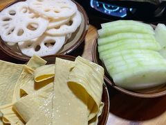 -正南齊北重庆老火锅(光华村直营店)