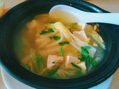 -闫家驴肉老店(华电一校店)