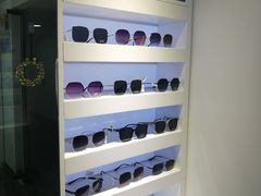 -浮光眼镜·蔡司视觉合作·数字验配中心(陆家嘴店)