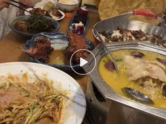 猪生骨炖酸菜-小土豆北方菜馆(方庄店)