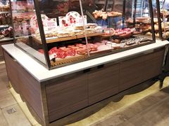 面包甜点陈列柜-巴黎贝甜(大宁国际商业广场店)