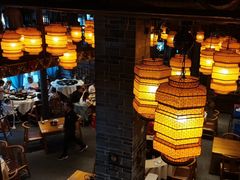 -帅巴人舅母子腊蹄民俗村