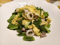 小白菜鸡蛋炒鱿鱼-有喜胶东小馆(太申祥和店)