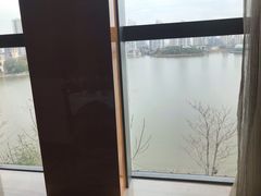 -天津梅江中心皇冠假日酒店