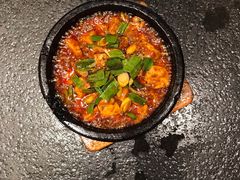 -万重锦·人文川菜馆(骡马市店)