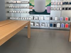 -Apple零售店(华贸购物中心店)
