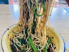 -张记奔吃小面