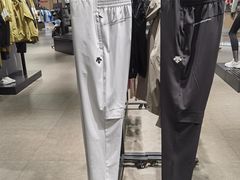 -迪桑特DESCENTE(青岛山东路万象城店)