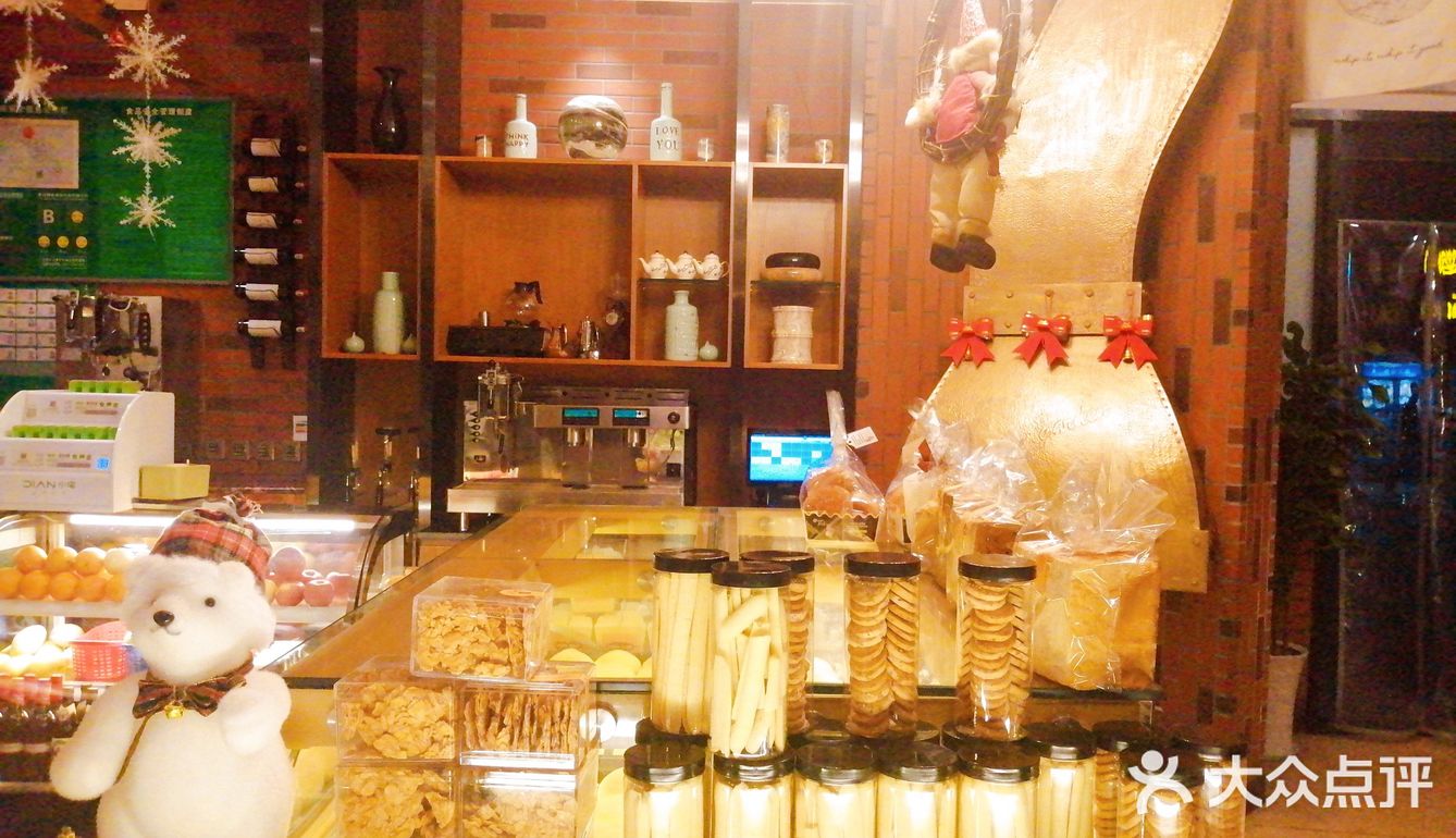 做为一家本土的老牌泰式火锅店,呈贡店我还是第一次来