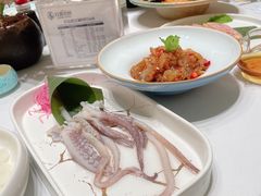 -红鼎豆捞·非遗鲍皇汤火锅(宝丰路店)