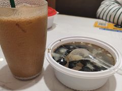 丝袜奶茶-万煲旺·香港老传承煲仔饭·猪杂汤(客村店)