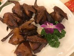 秘制红烧乳鸽-碧海渔村(黄埔东路店)