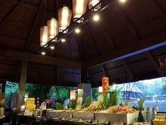 -三亚湾海居铂尔曼度假酒店