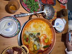 -洱火云南酸菜牛肉火锅(石景山当代商城店)