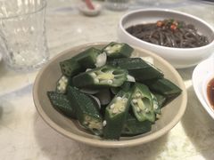 -孔雀云贵川·融合菜(长宁来福士店)