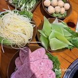 今天火锅吃撑了，超满足