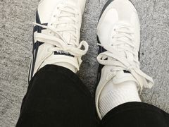 -Onitsuka Tiger(港汇恒隆广场店)