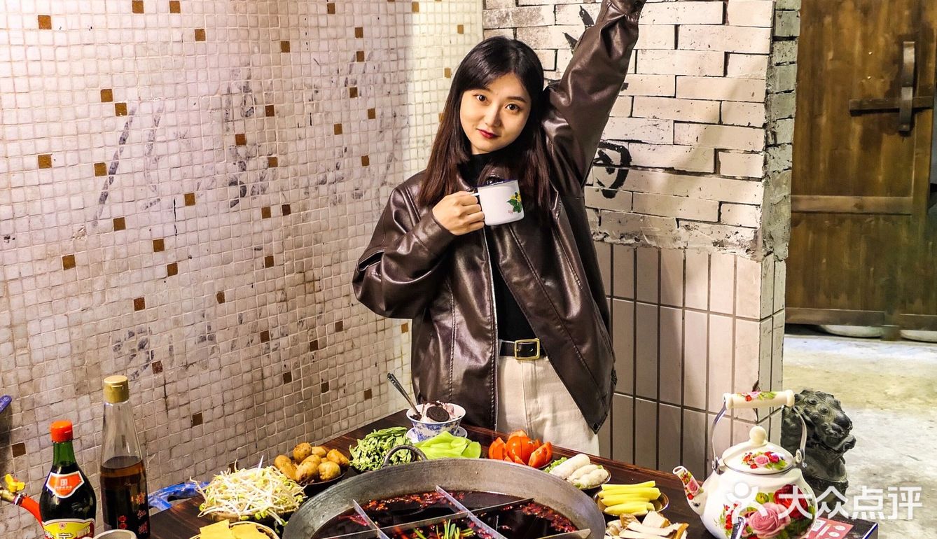 重庆本地人才知道的老火锅🔥藏在居民楼里