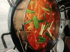 -野山舂·贵州现舂酸汤牛肉(民生路店)