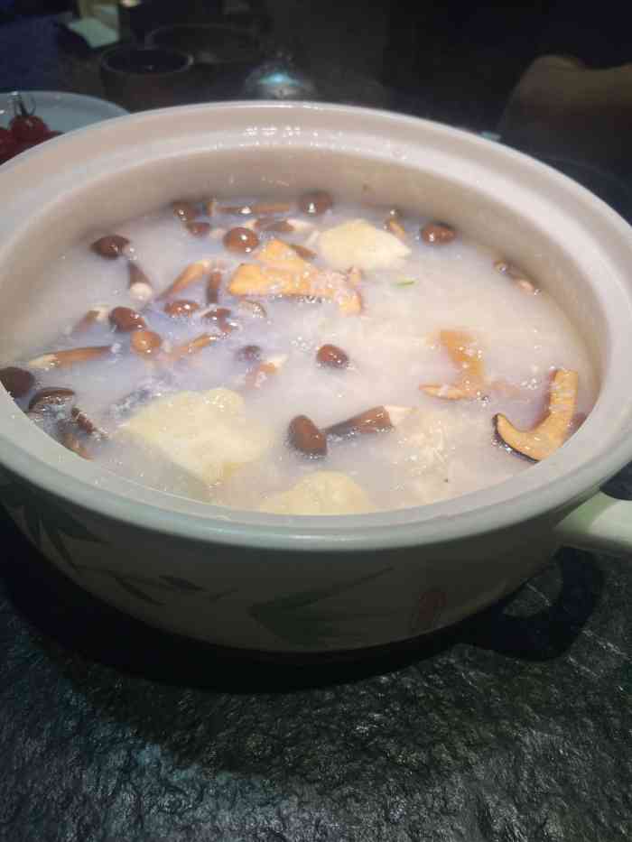 龙门养心粥火锅(祥恒广场店)-"环境非常美的一家店,布置充满文化气息