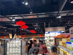-胖东来生活广场(健康路店)