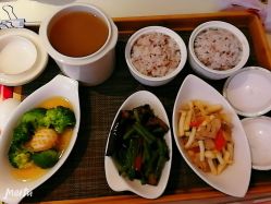 -爱妈月子会所(汕樟总店)