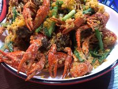 -虾弄弄海派小龙虾·牛羊蝎子火锅