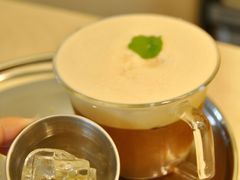 Molly&nbsp;Molly茉莉花-村口大树(长乐路店)
