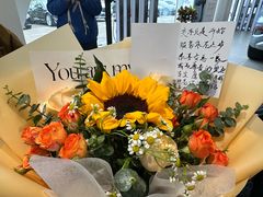 -上海冠松华奥奥迪4S店(张江店)